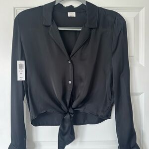 NWT Aritzia Black Button-Up Tie Front Blouse